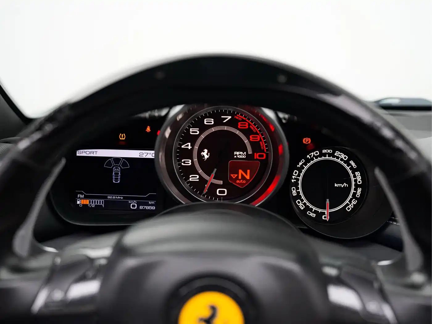 Ferrari California T 2016 2015 3.9T Standard