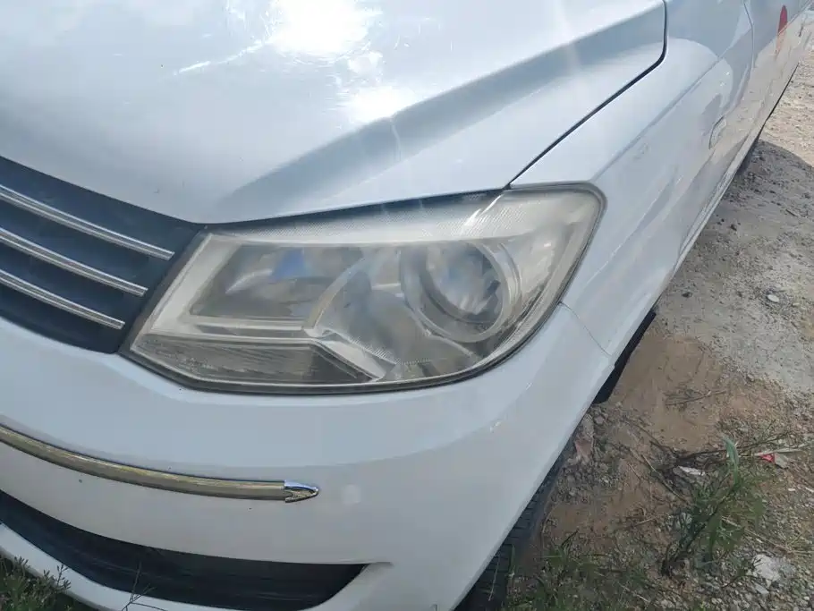 Dongfeng Fengguang Fengguang 330 2016 2014 1.5L Manual Standard DK15-02
