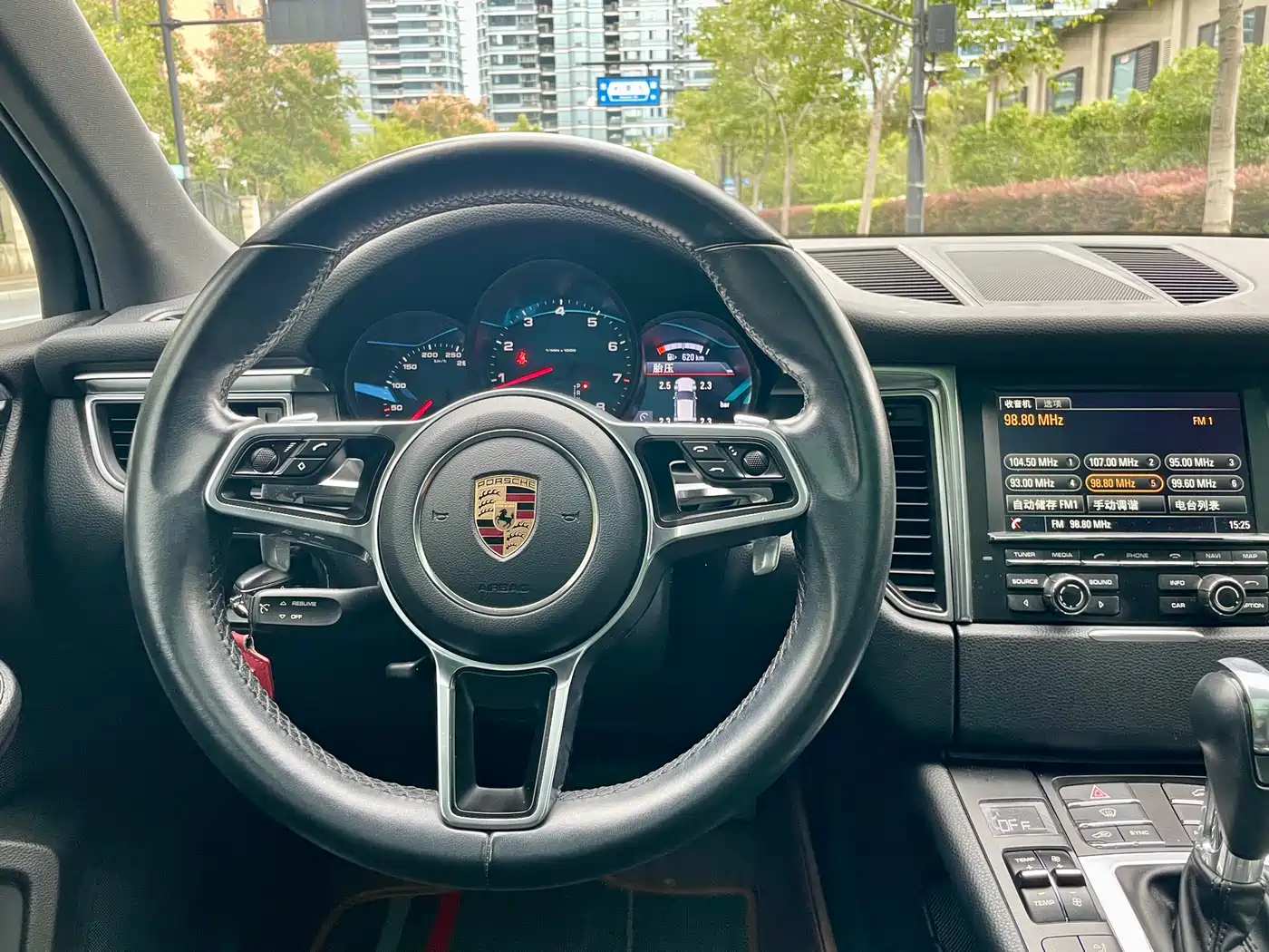 Porsche Macan 2016 Macan 2.0T фото 11