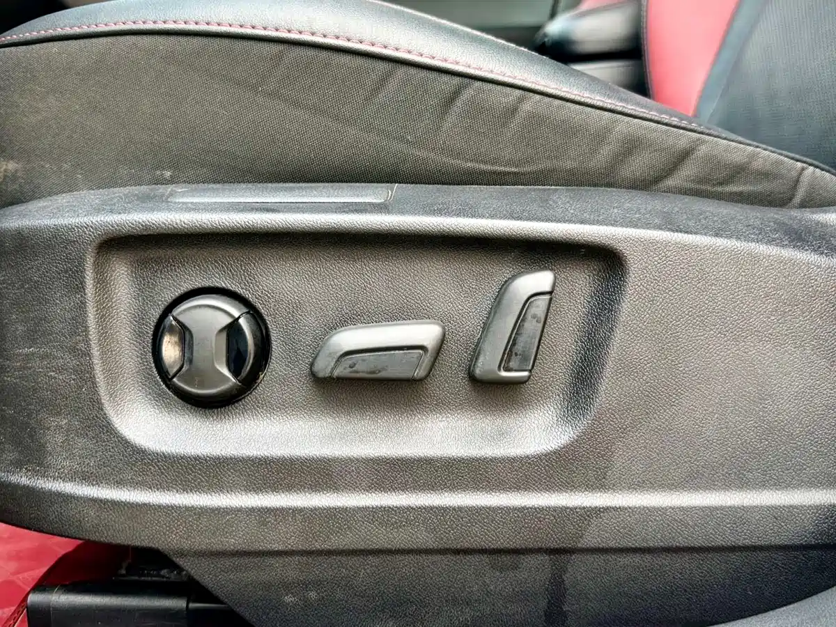 Škoda Karoq 2022 TSI280 Luxury Edition фото 22