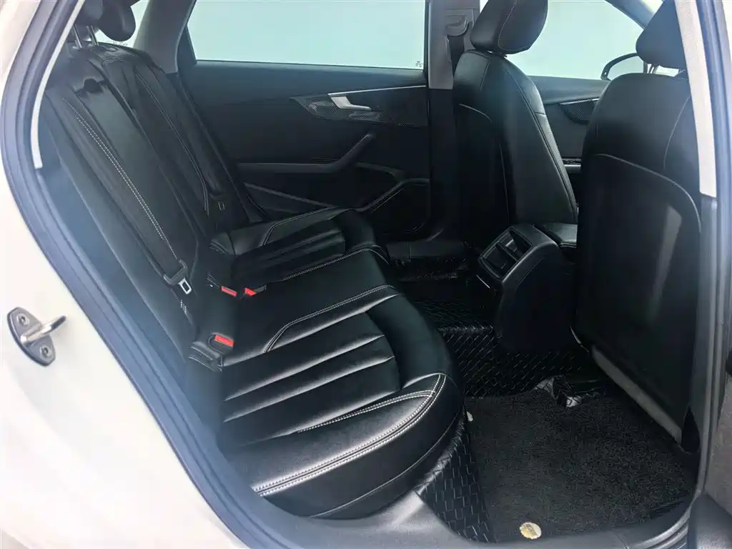 Audi A4L 2019 40 TFSI Progressive (China VI) фото 13