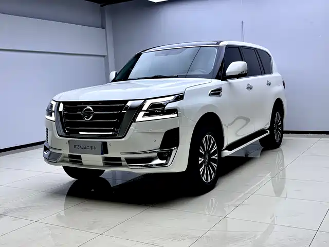 NISSAN TOURE