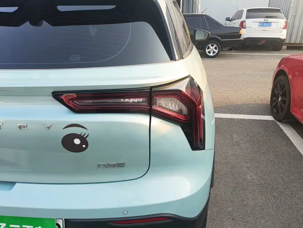 Photo 8 - Geely Geometry E Firefly