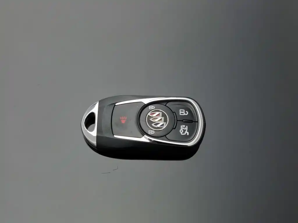 Photo 19 - Buick Regal