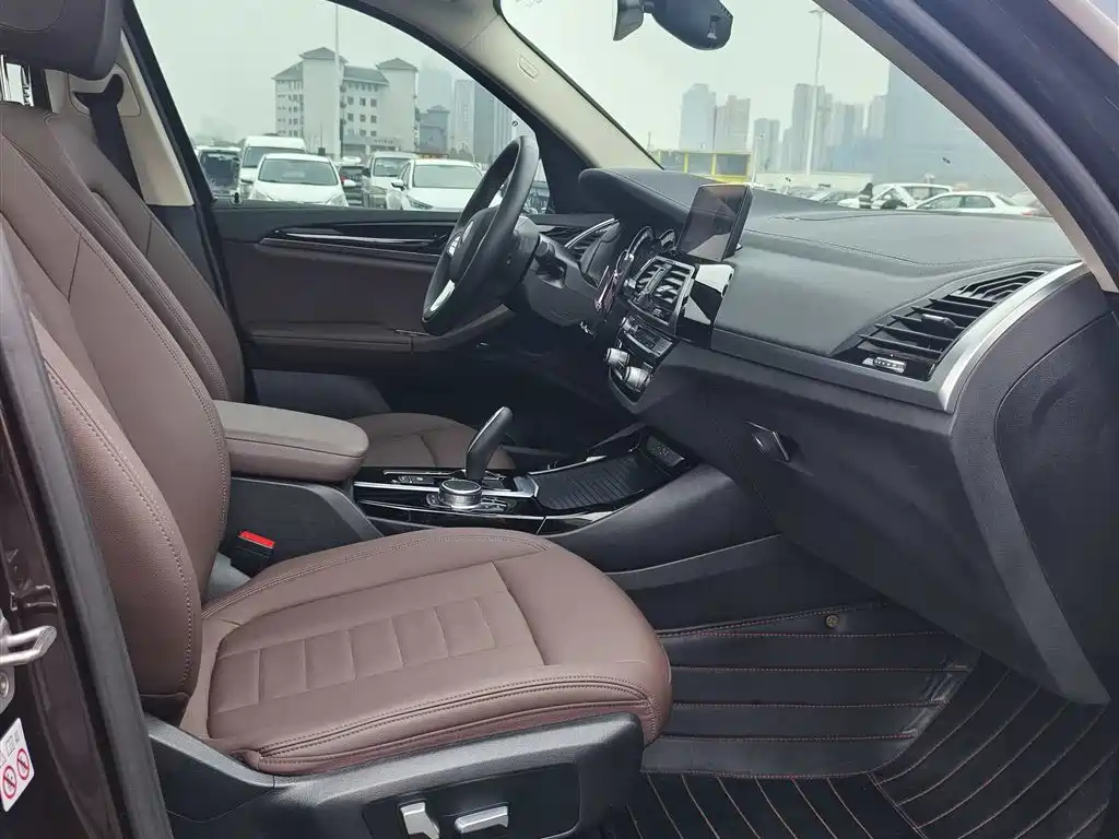 BMW X3 2018 xDrive25i Luxury Package China VI фото 12