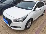 Photo 1 - Hyundai Verna