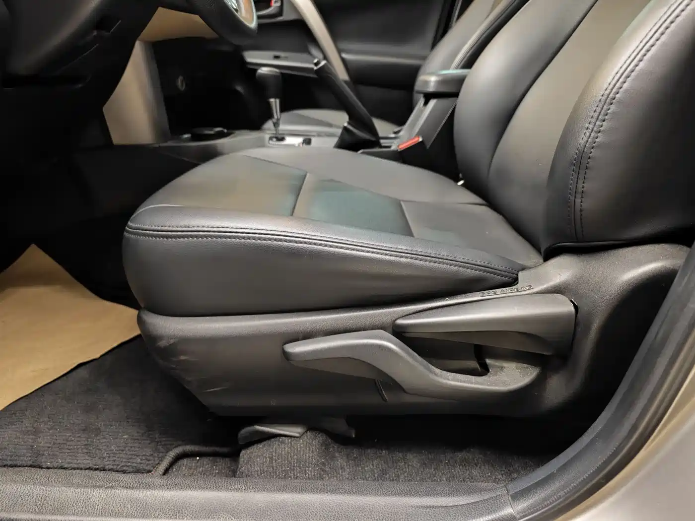 Toyota RAV4 Rongfang 2019 2.0L CVT 2WD Trend Edition China VI фото 10