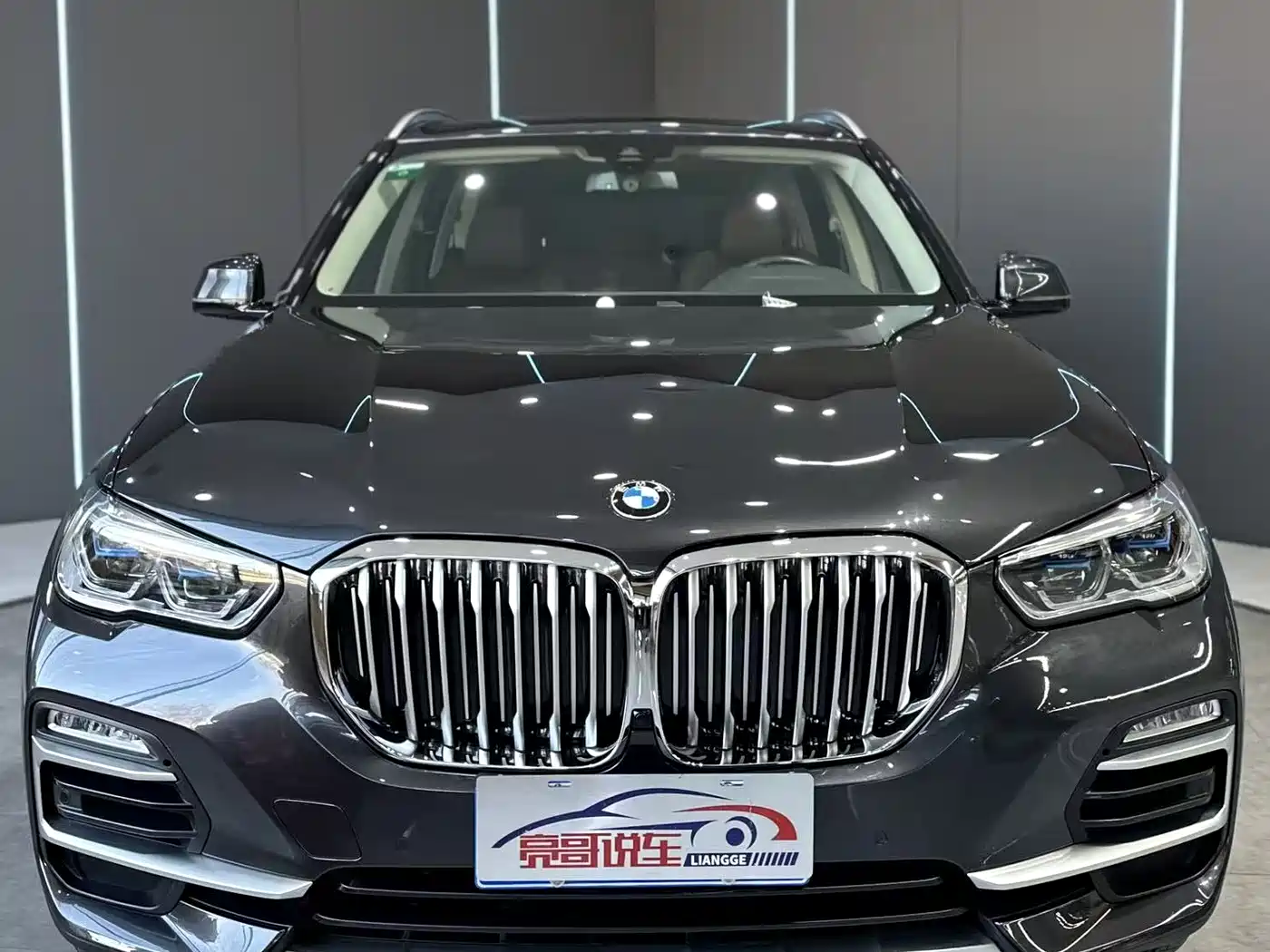 BMW X5 (Import) 2020 xDrive30i X Design Package фото 2