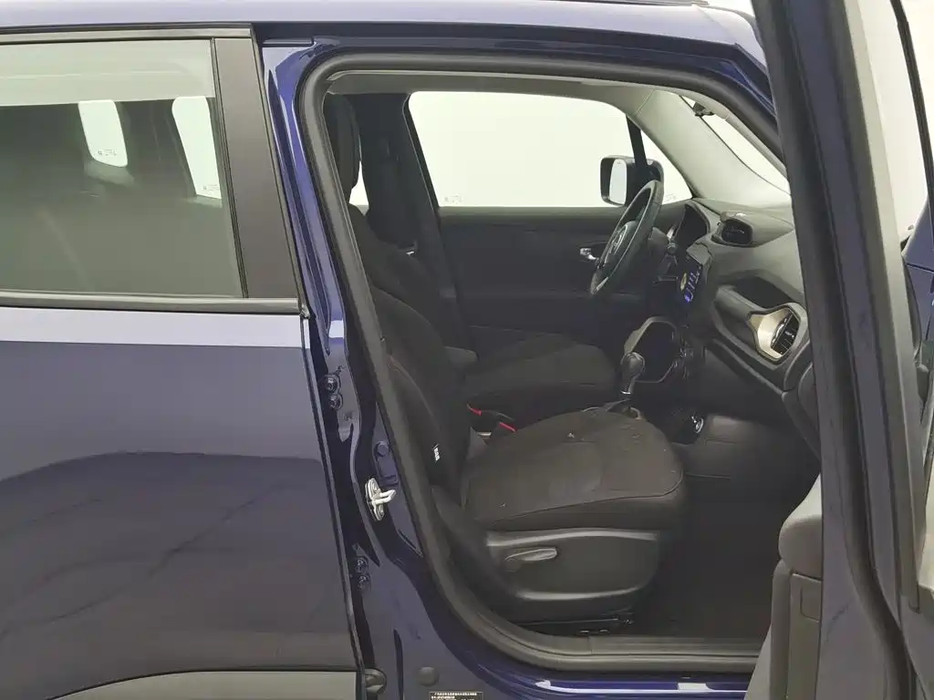 Jeep Renegade 2019 2018 Connected Large Screen Edition 180T Automatic High Energy