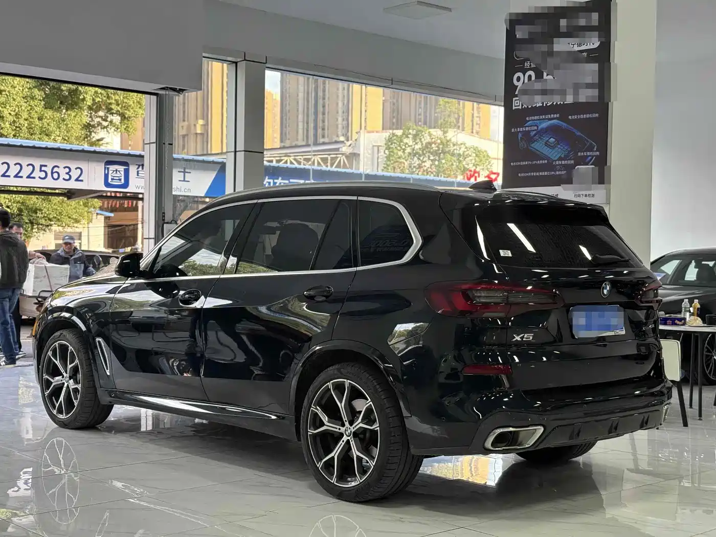 BMW X5 2022 Facelift xDrive 40Li M Sport Package фото 15