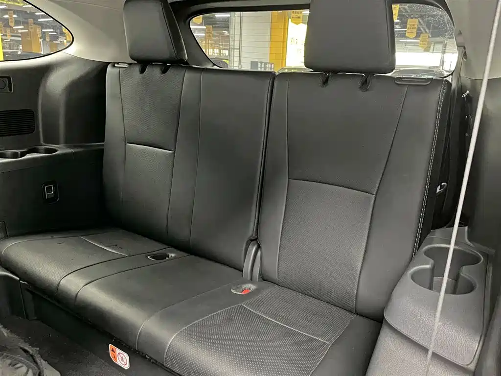 Toyota Highlander 2024 2.5L Smart Hybrid 2WD Elite 7-seater фото 16
