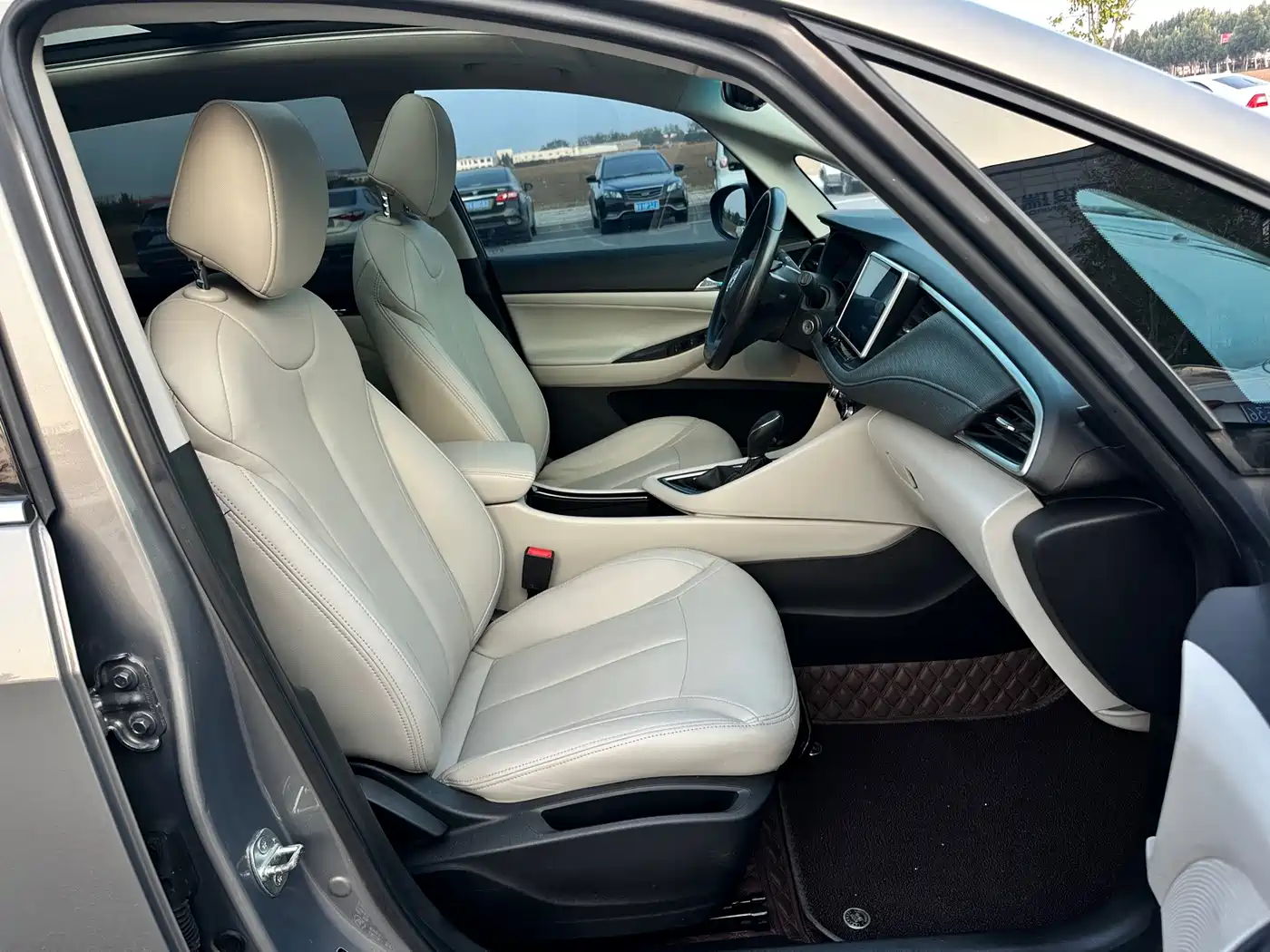 Buick GL6 2018 2018 18T 6-Seater Elite