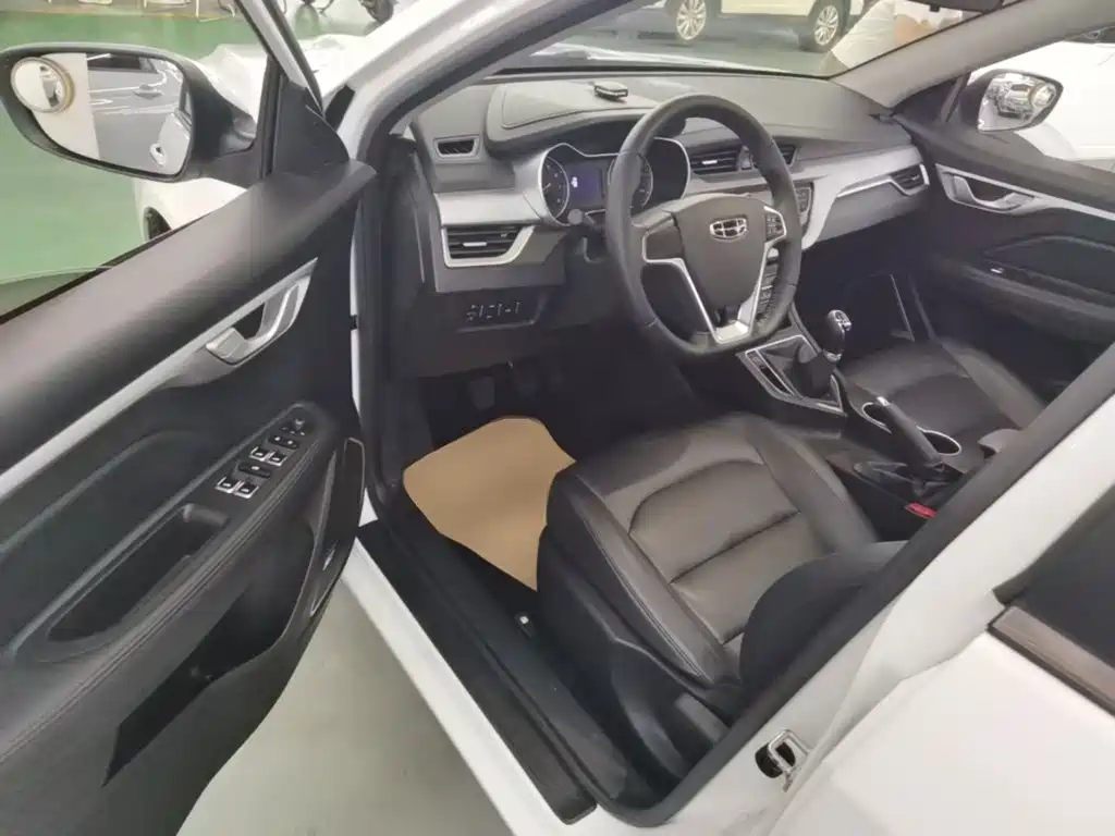 Фото 16 - Geely Vision