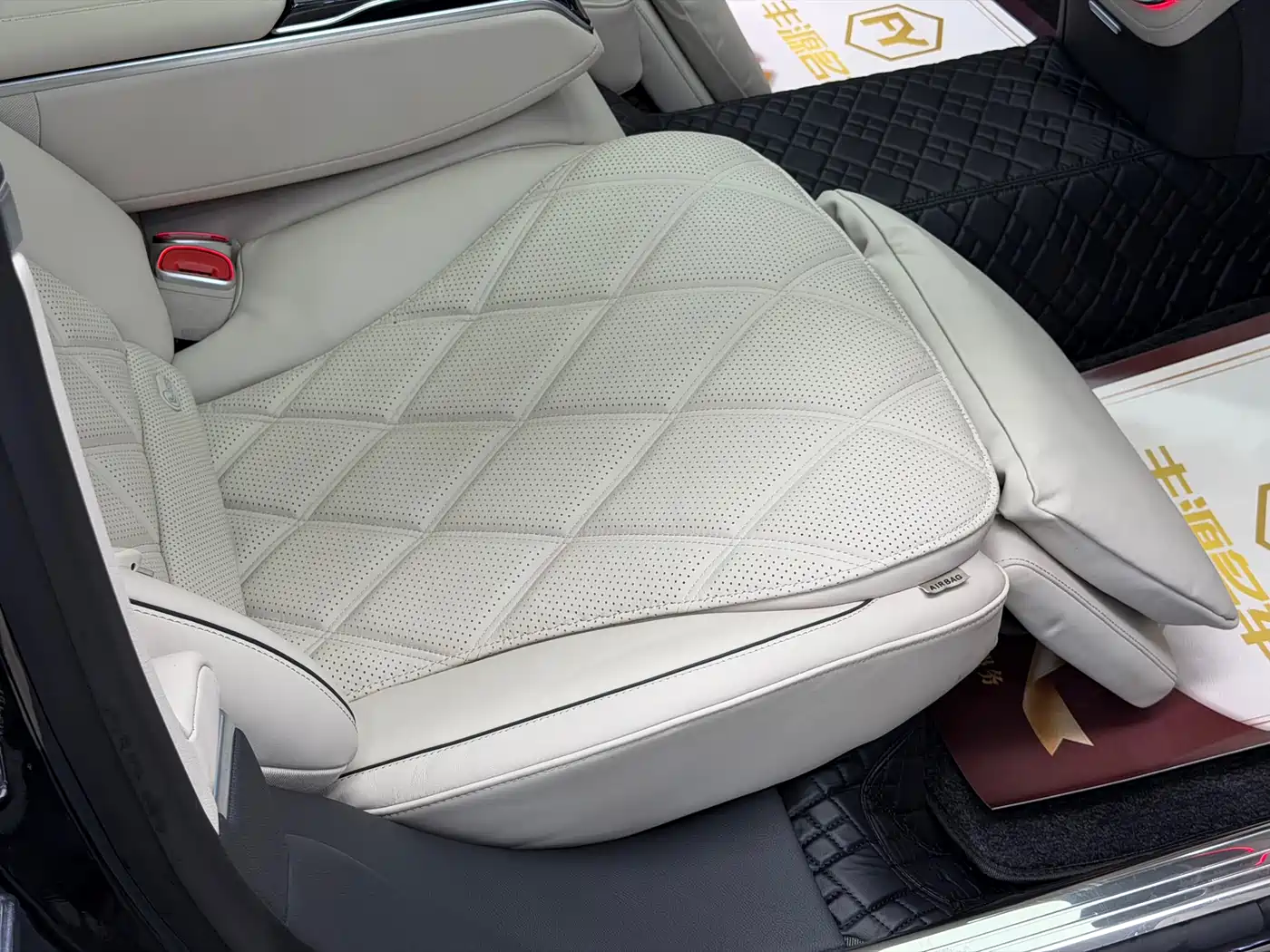 Mercedes-Benz Maybach S-Class 2024 Facelift S 480 4MATIC фото 11