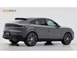 Photo 3 - Porsche Cayenne