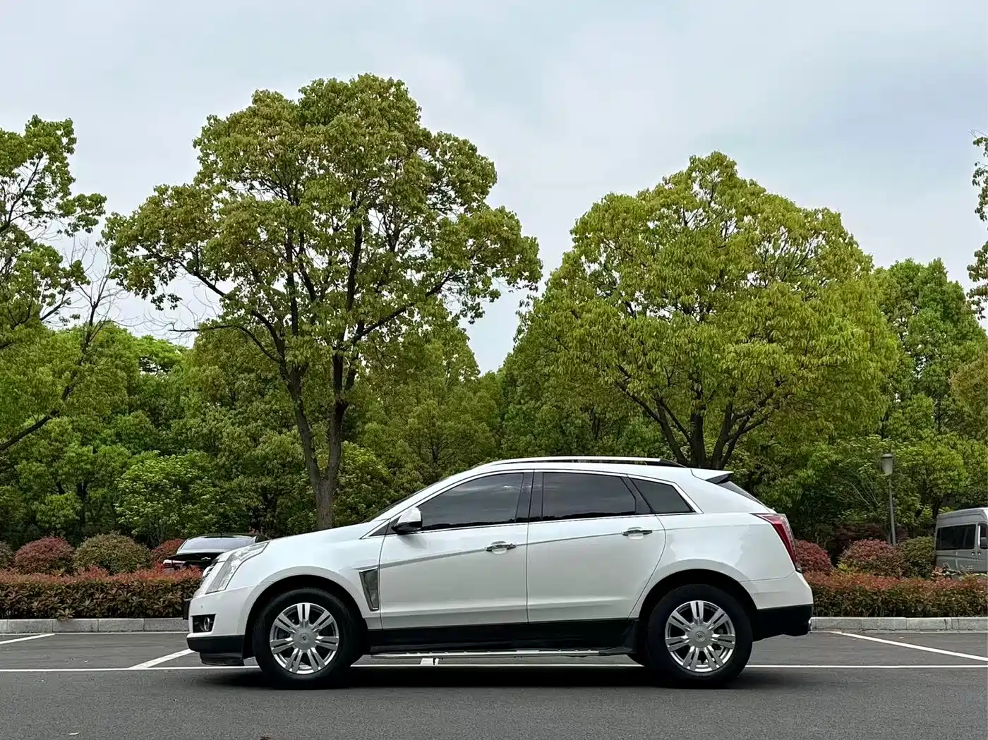 Cadillac SRX 2015 3.0L Elite фото 3