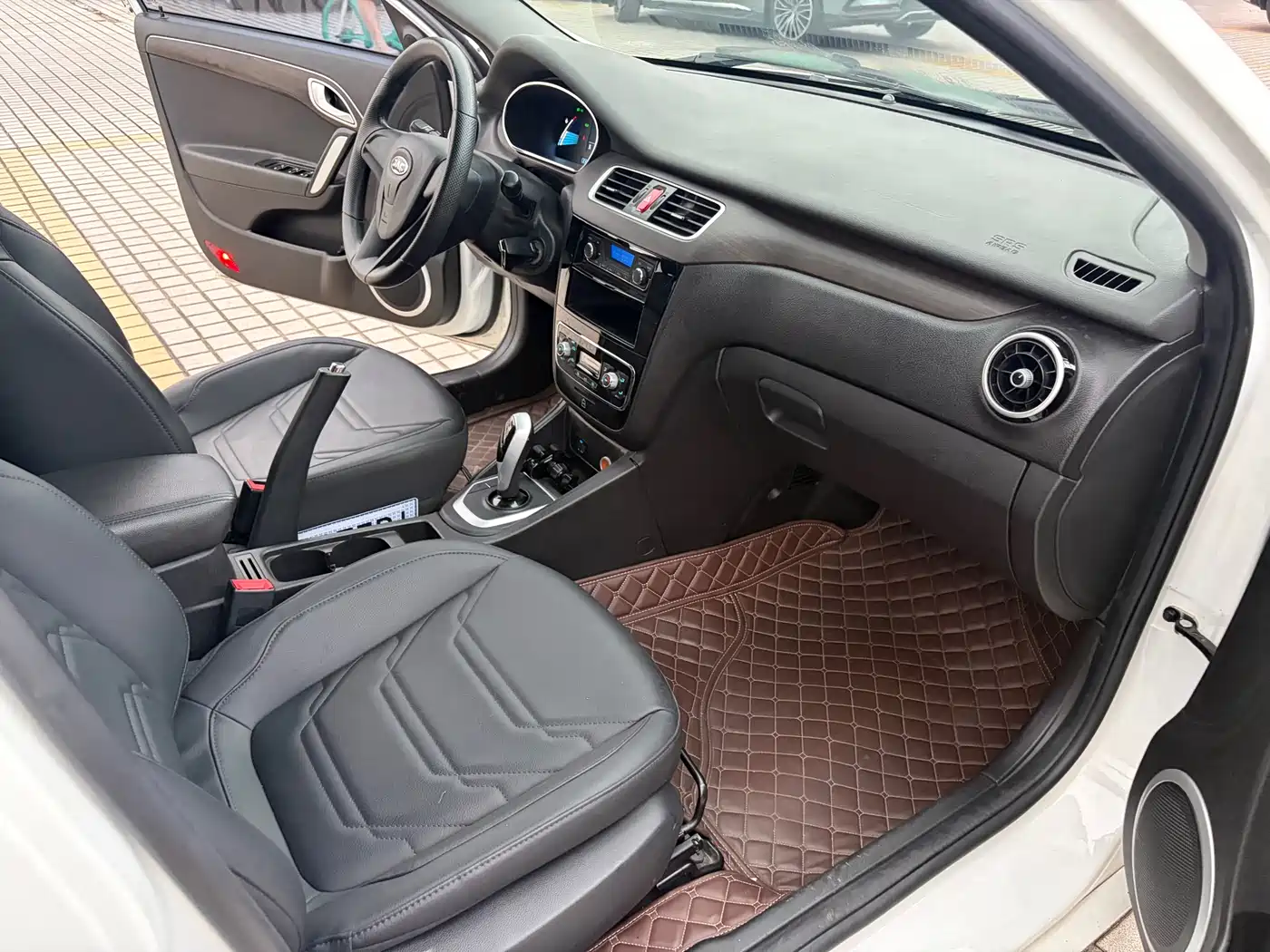 JAC Motors JAC iEVA50 2019 2019 Luxury Smart Edition