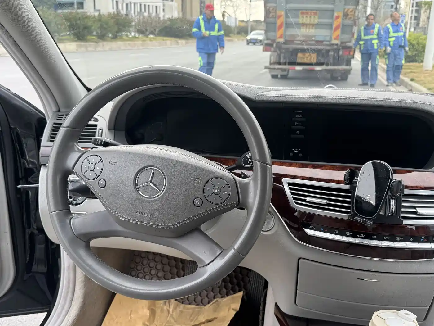 Mercedes-Benz S-Class 2010 S 350 L Luxury фото 27