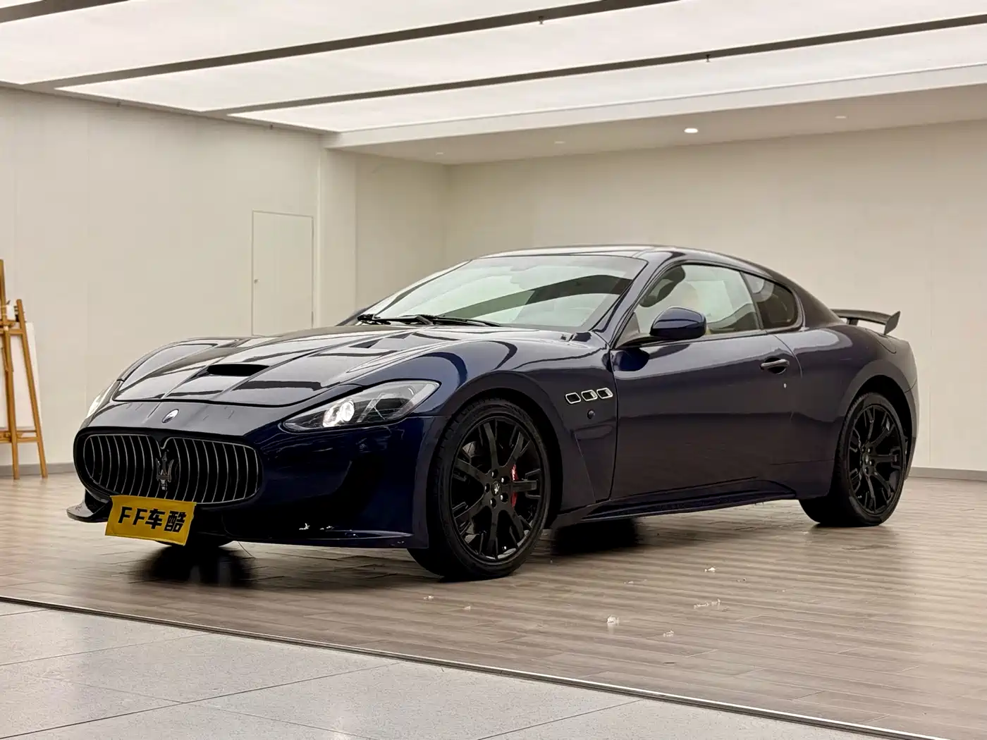 Maserati GranTurismo 2015 4.7L MC Centennial Edition