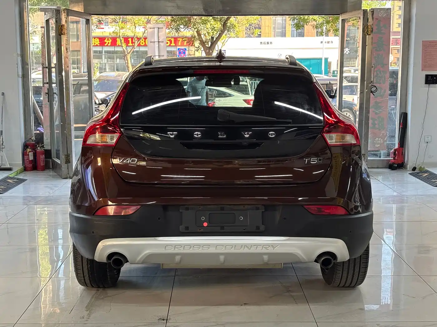 Volvo V40 2018 2017 Cross Country T5 AWD Inscription