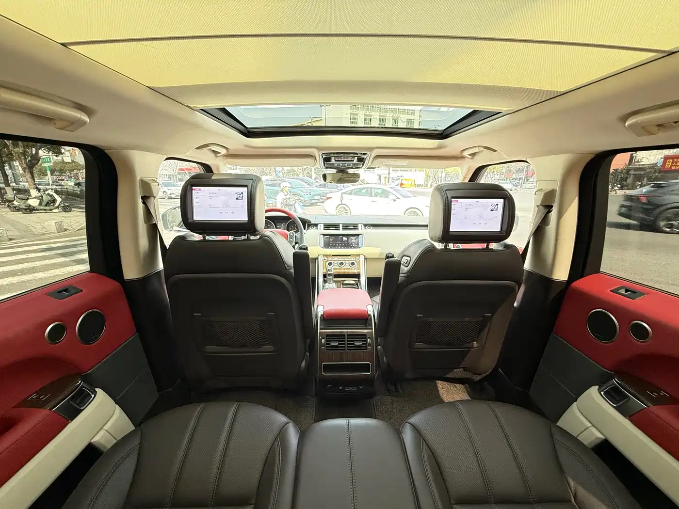 Land Rover Range Rover Sport 2017 3.0 SC V6 HSE фото 10