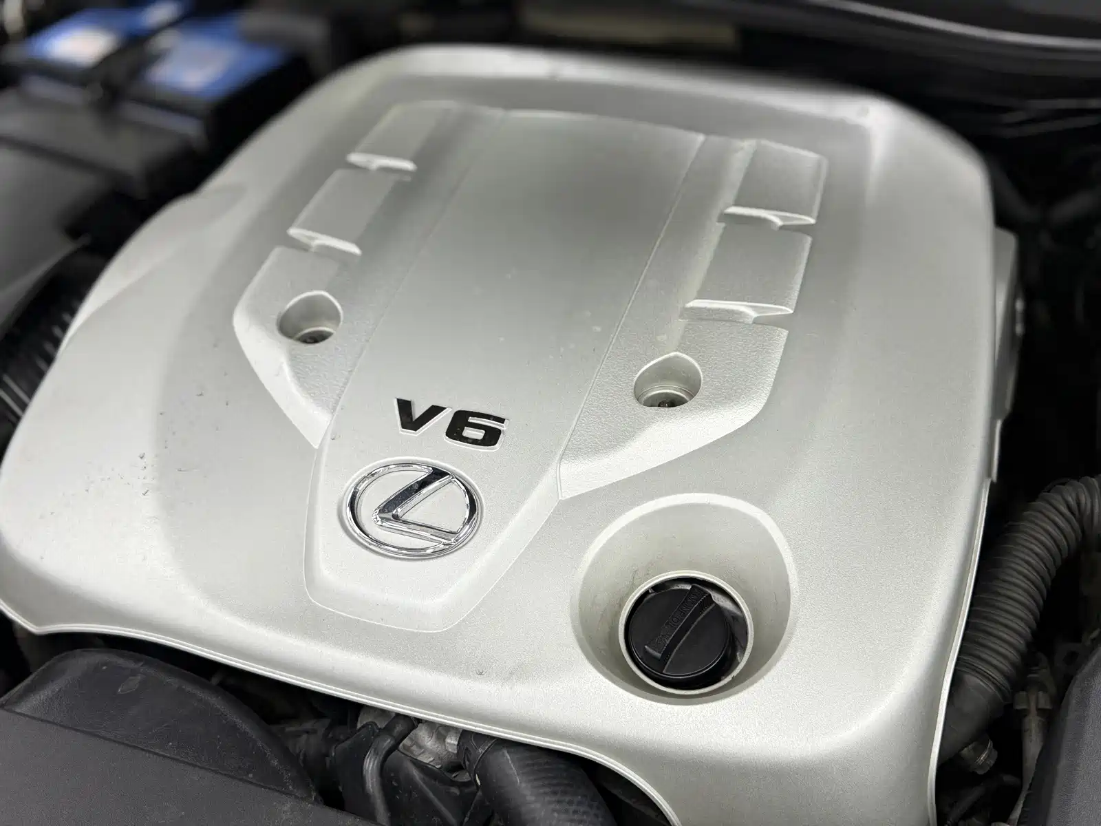 Фото 16 - Lexus IS