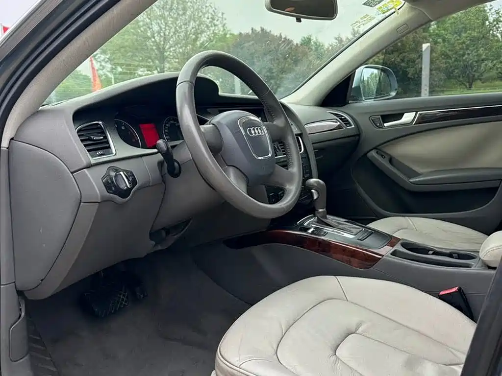 Audi A4L 2010 2009 2.0 TFSI Luxury
