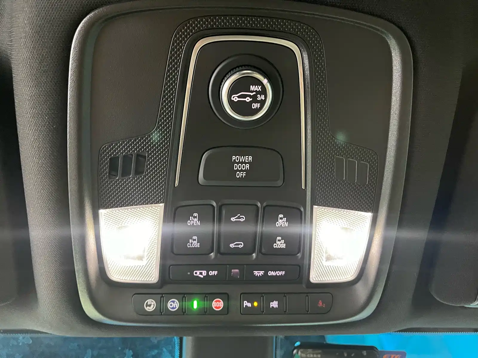 Photo 18 - Buick GL8