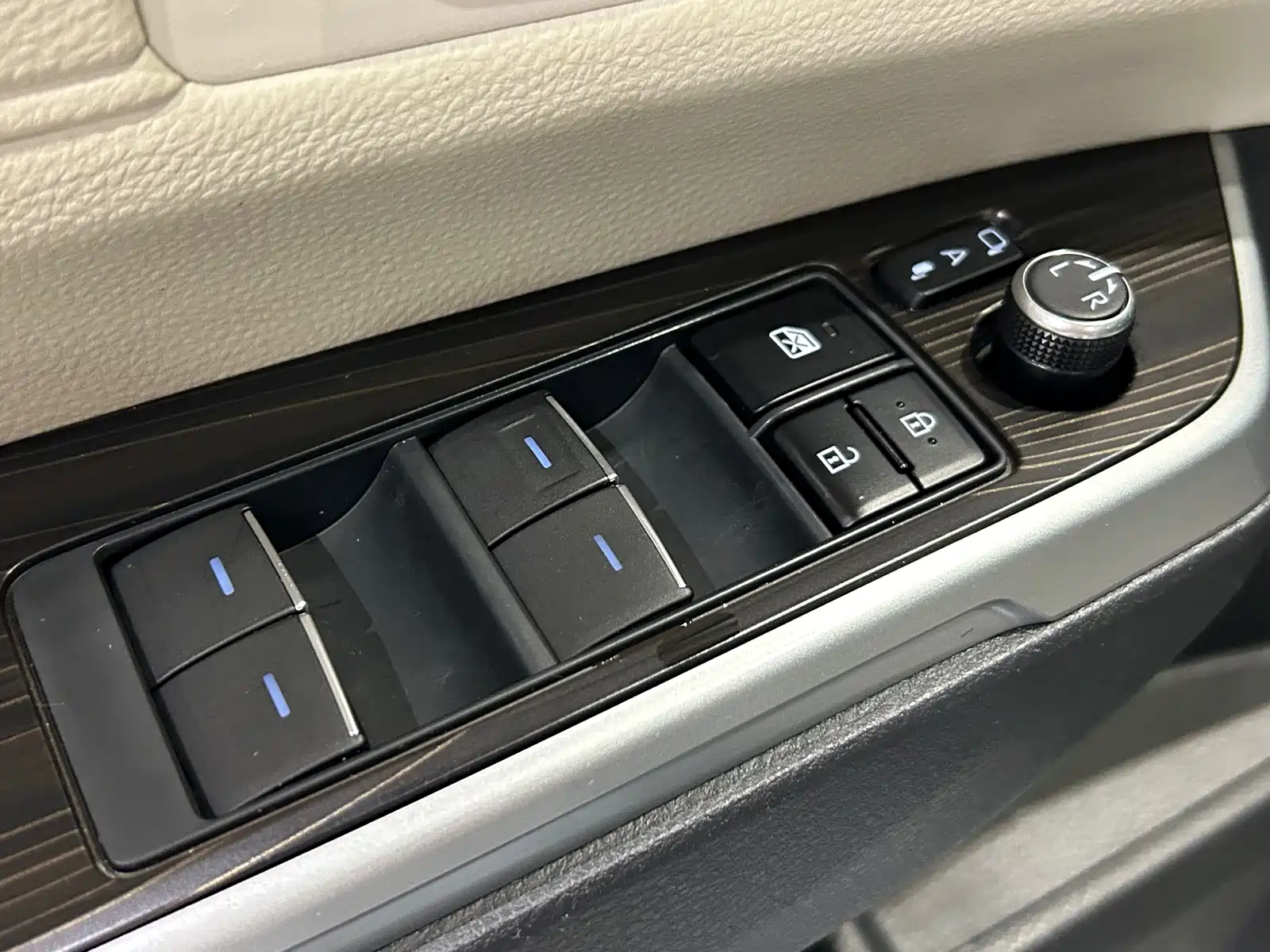 Фото 6 - Toyota Granvia