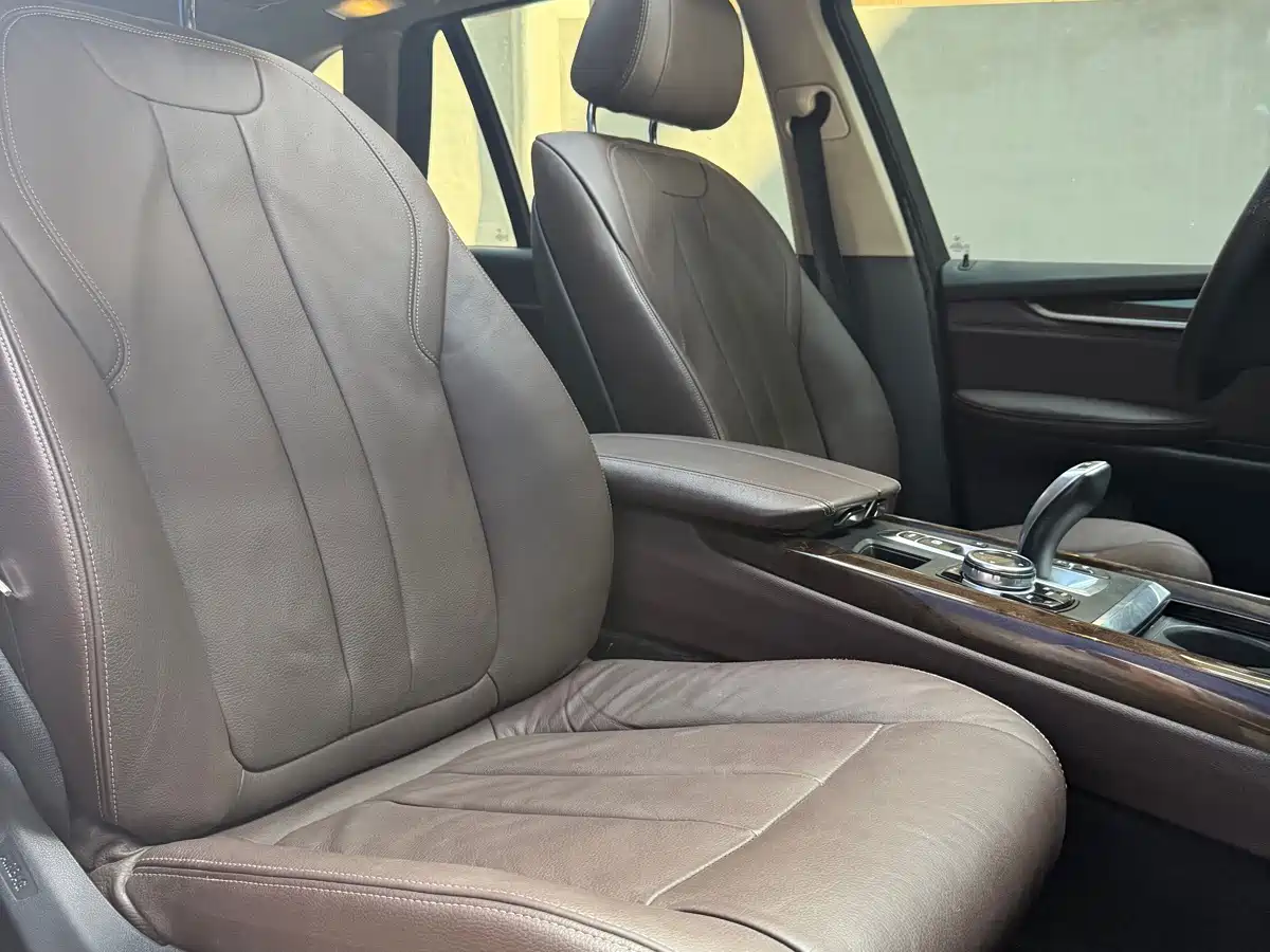 Фото 10 - BMW X5 (Import)