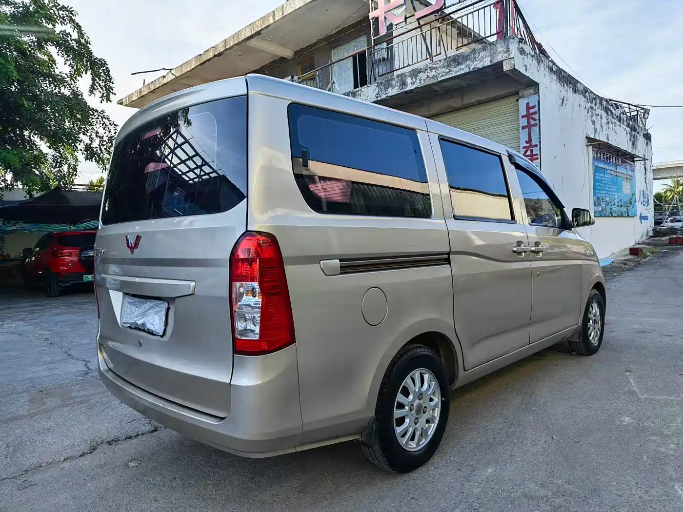 Wuling Motors Wuling Rongguang V 2016 2016 1.5L Standard