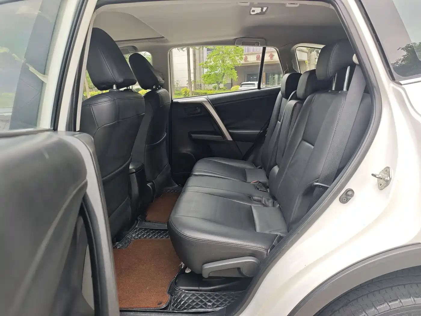 Toyota RAV4 Rongfang 2016 2.0L CVT 2WD Trend (China V) фото 13