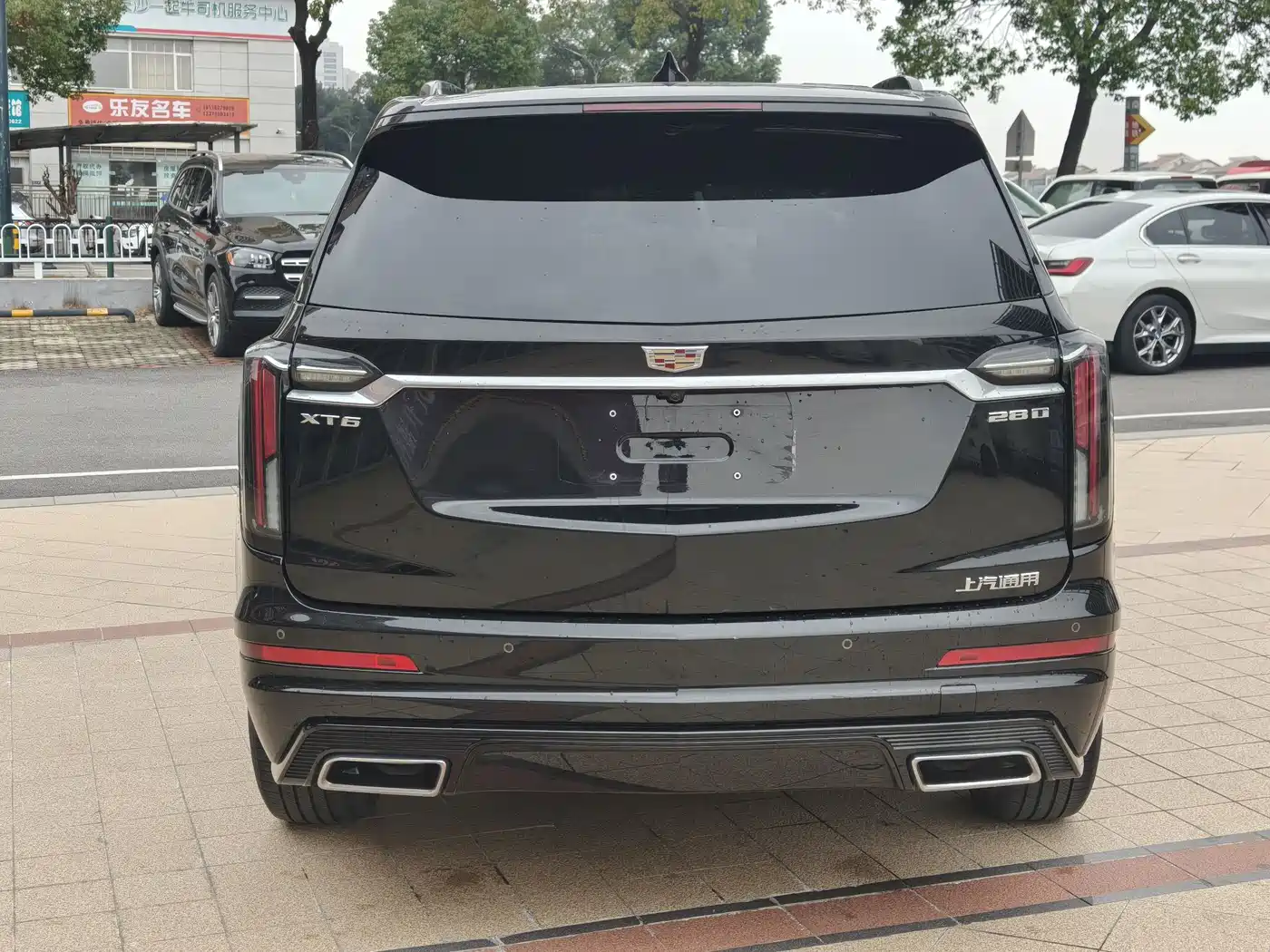 CADILLAC XT6