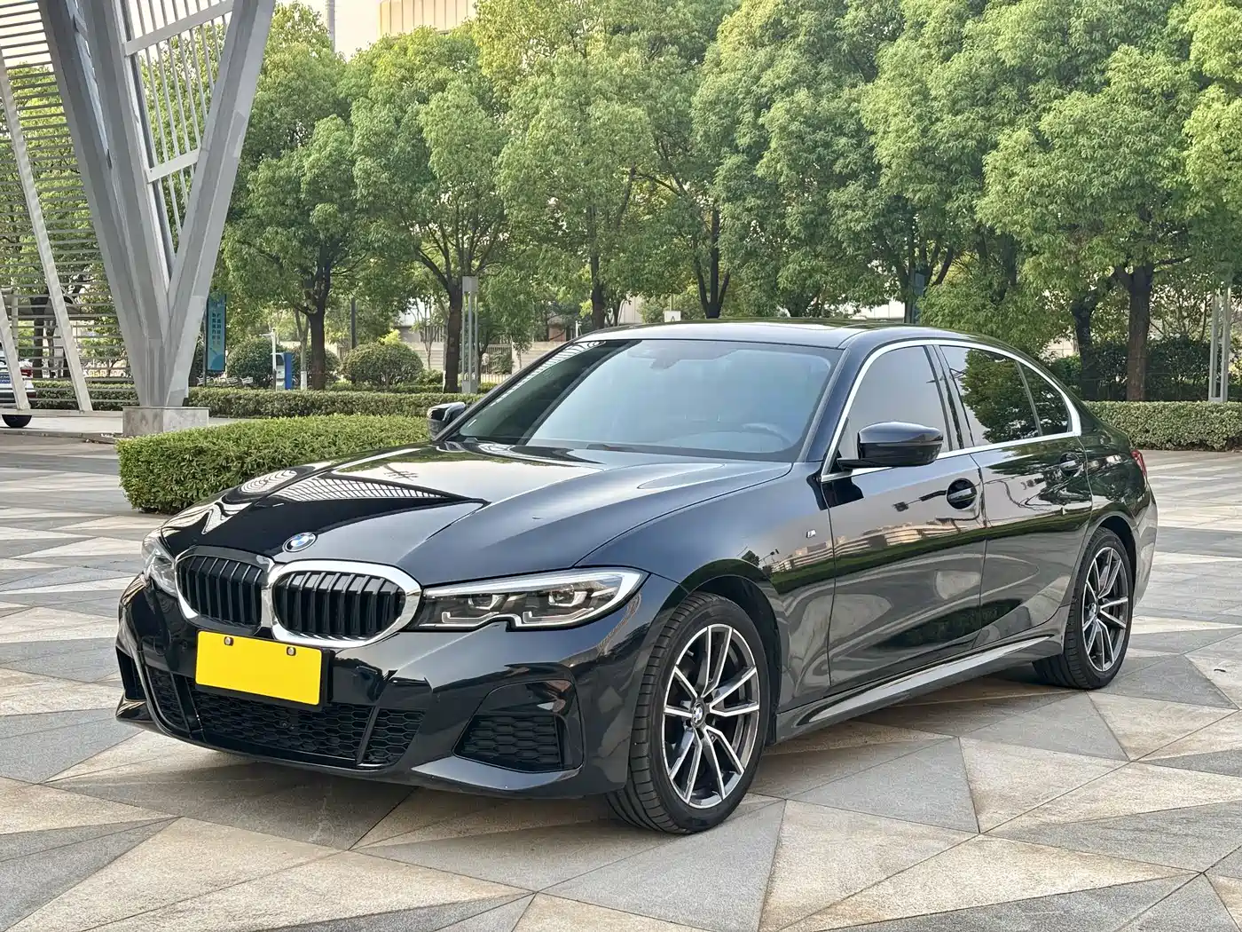 BMW 3-SERIES