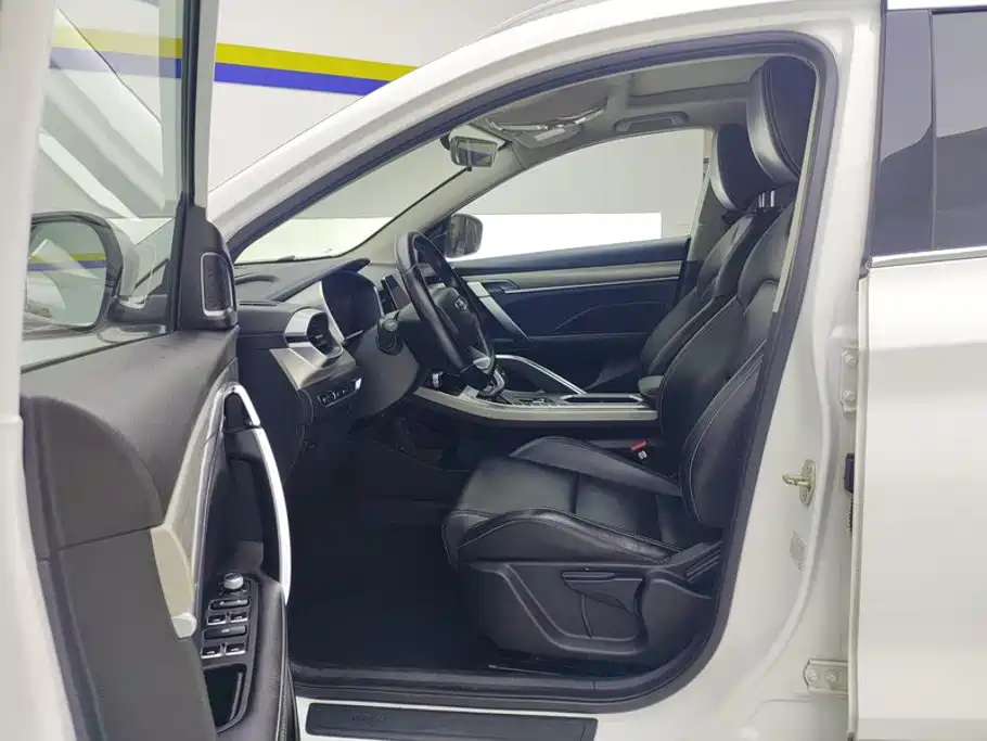 Geely Binyue 2019 2019 260T DCT Knight China VI