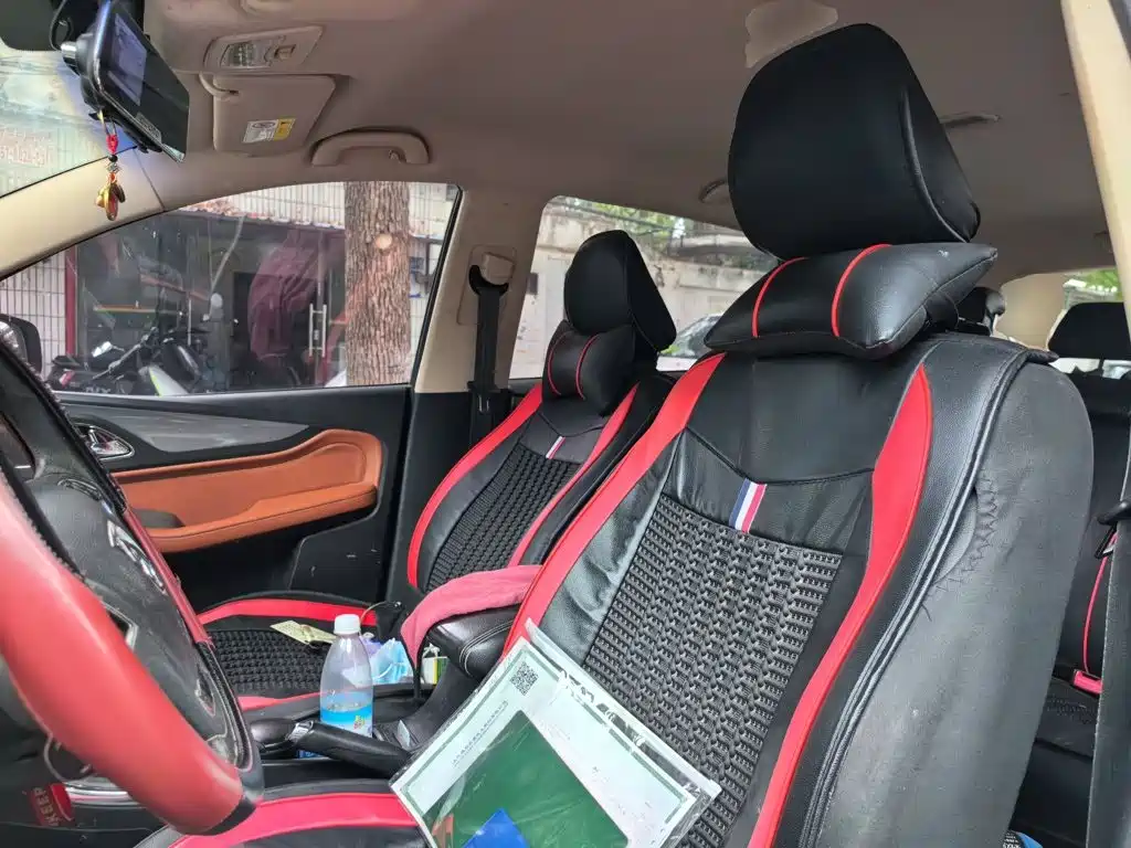 Baojun 560 2015 2015 1.8L Manual Elite