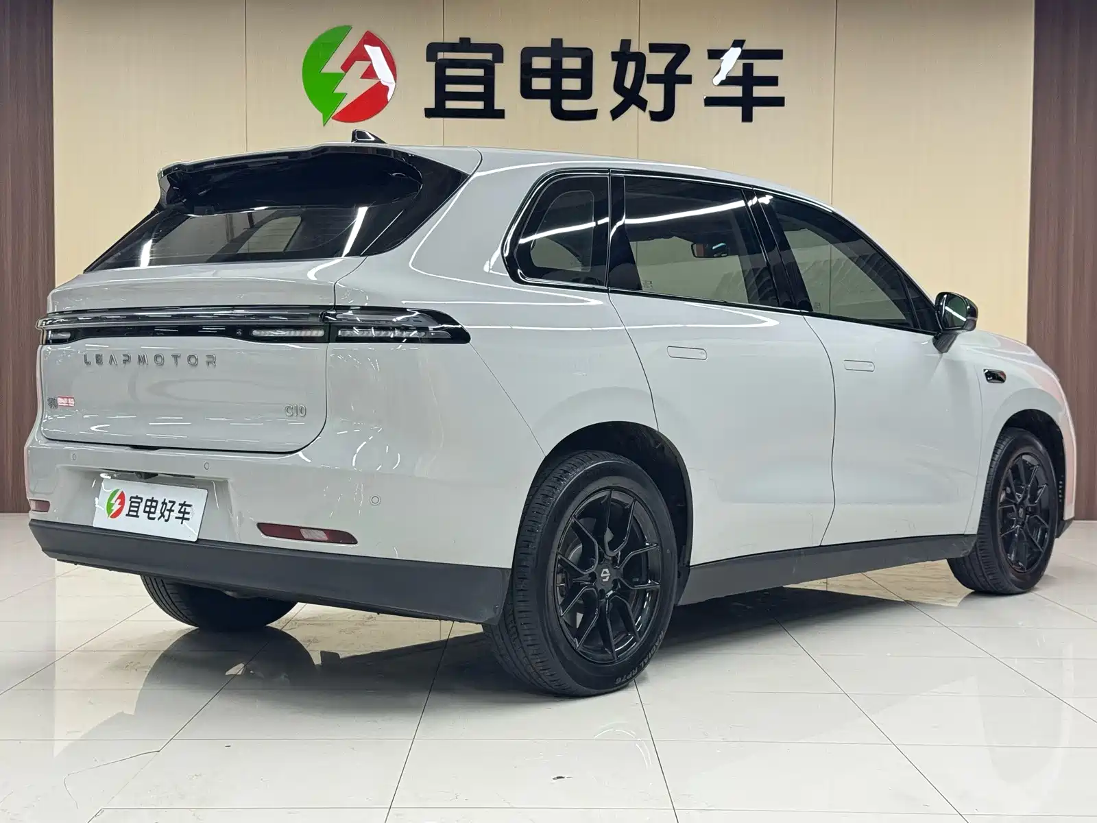 Фото 5 - Leapmotor C10
