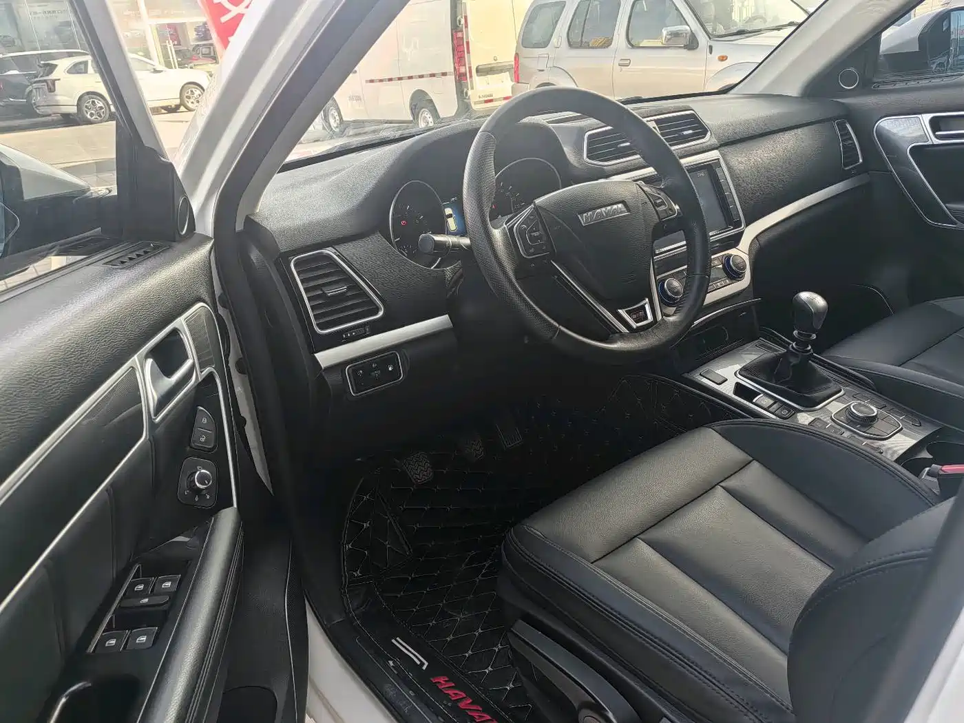 Haval H6 Coupe 2017 Red Label 2.0T Manual 2WD Urban фото 4