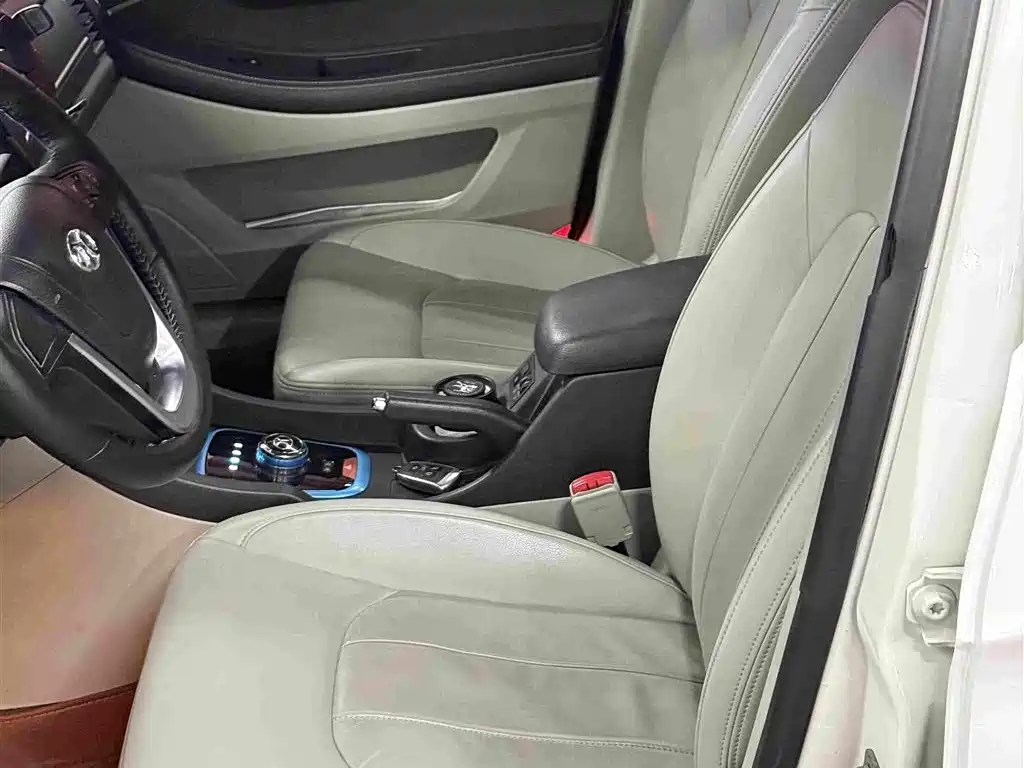 BAIC New Energy BAIC EU Series 2017 2016 EU260 Joy Edition