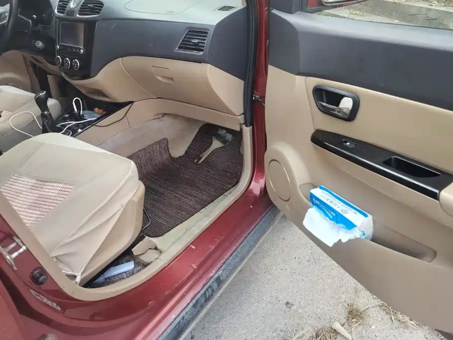 Wuling Motors Wuling Hongguang 2014 2014 1.5L S Luxury