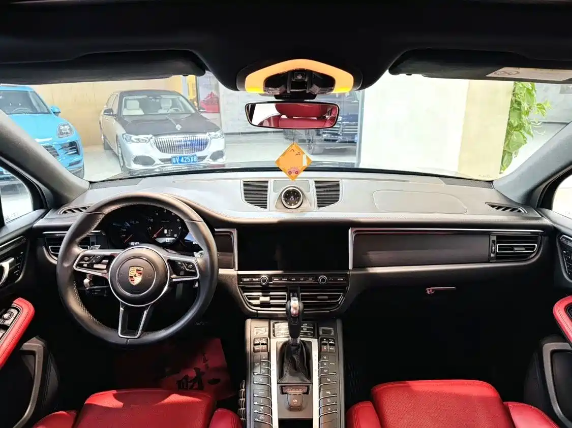 Фото 6 - Porsche Macan