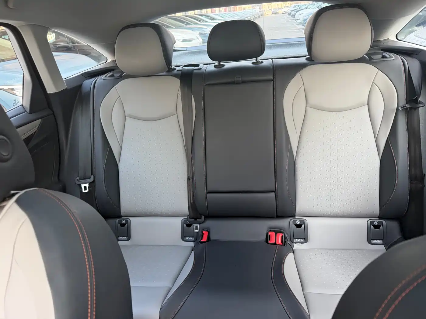 VOLKSWAGEN ID.7 VIZZION