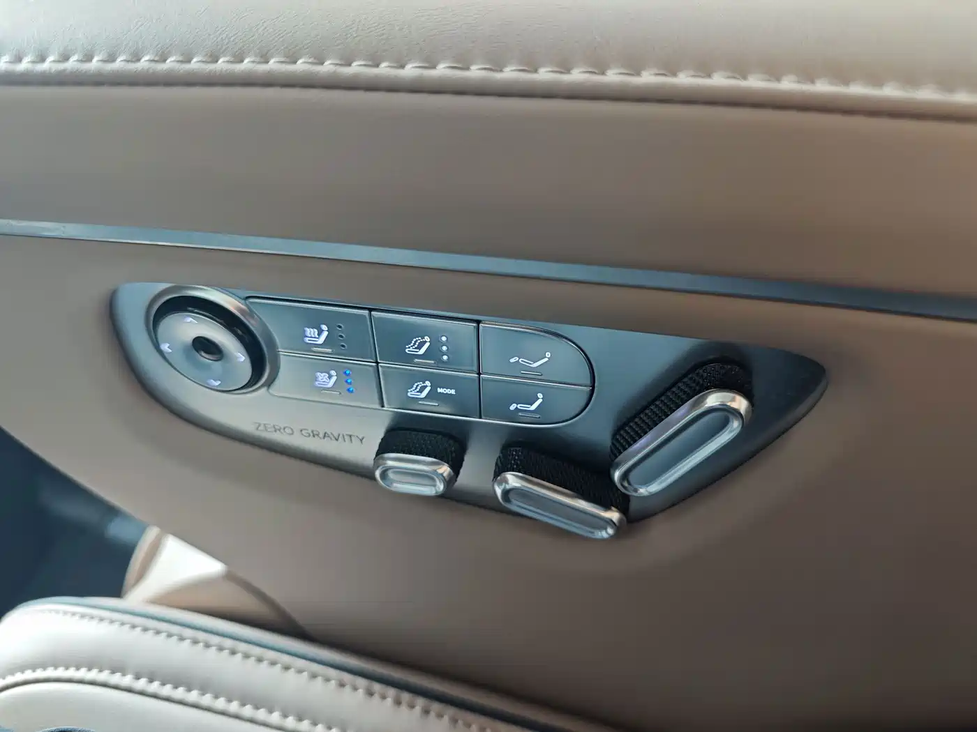 XPeng X9 2025 2025 Extended Range Edition