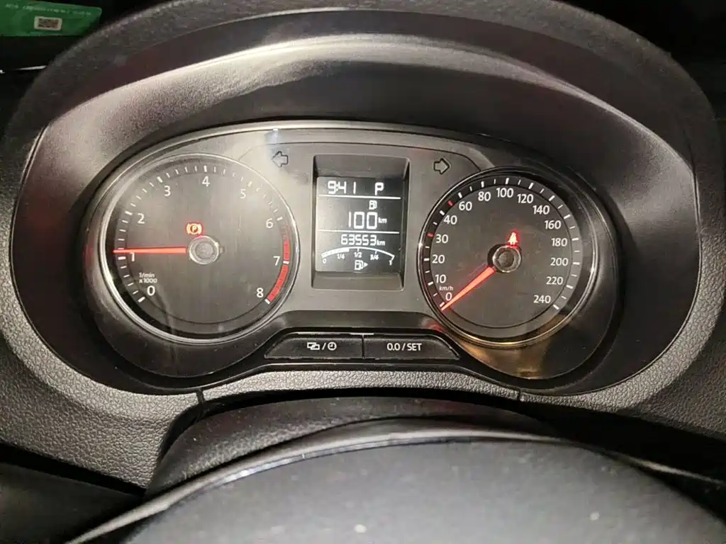 Фото 4 - Volkswagen Polo