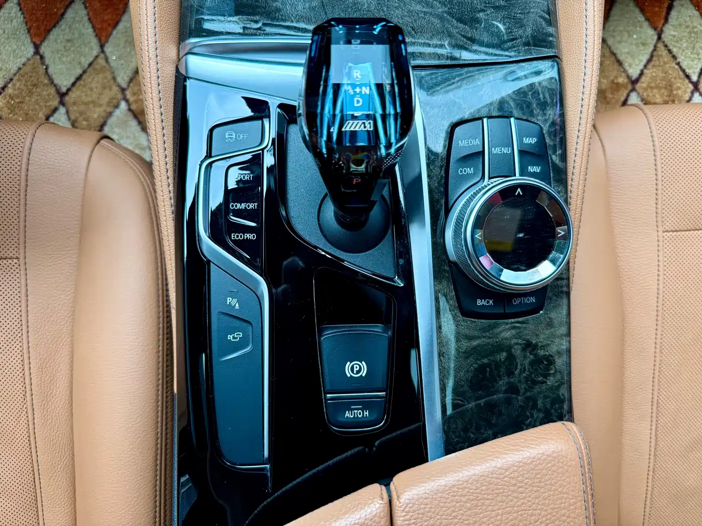 BMW 5 Series 2020 530Li Exclusive M Sport Package фото 17