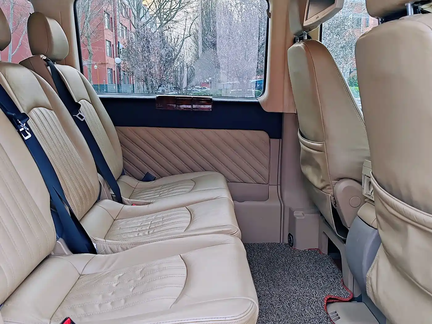 Mercedes-Benz Vito 2011 2.5L Business Edition фото 26