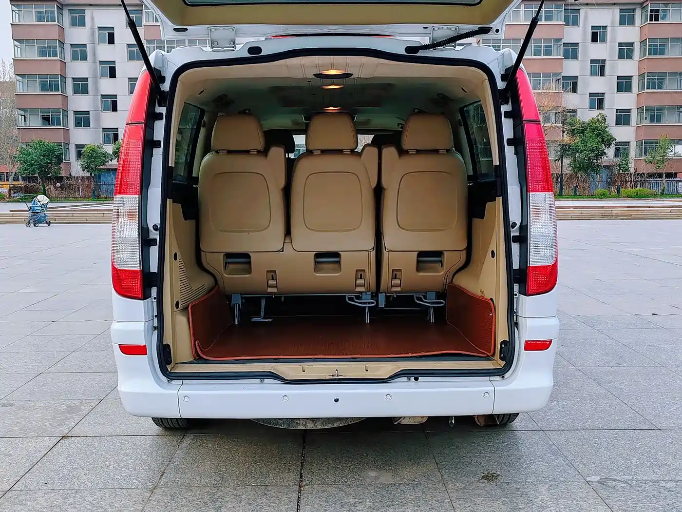 Mercedes-Benz Vito 2011 2.5L Business Edition фото 19