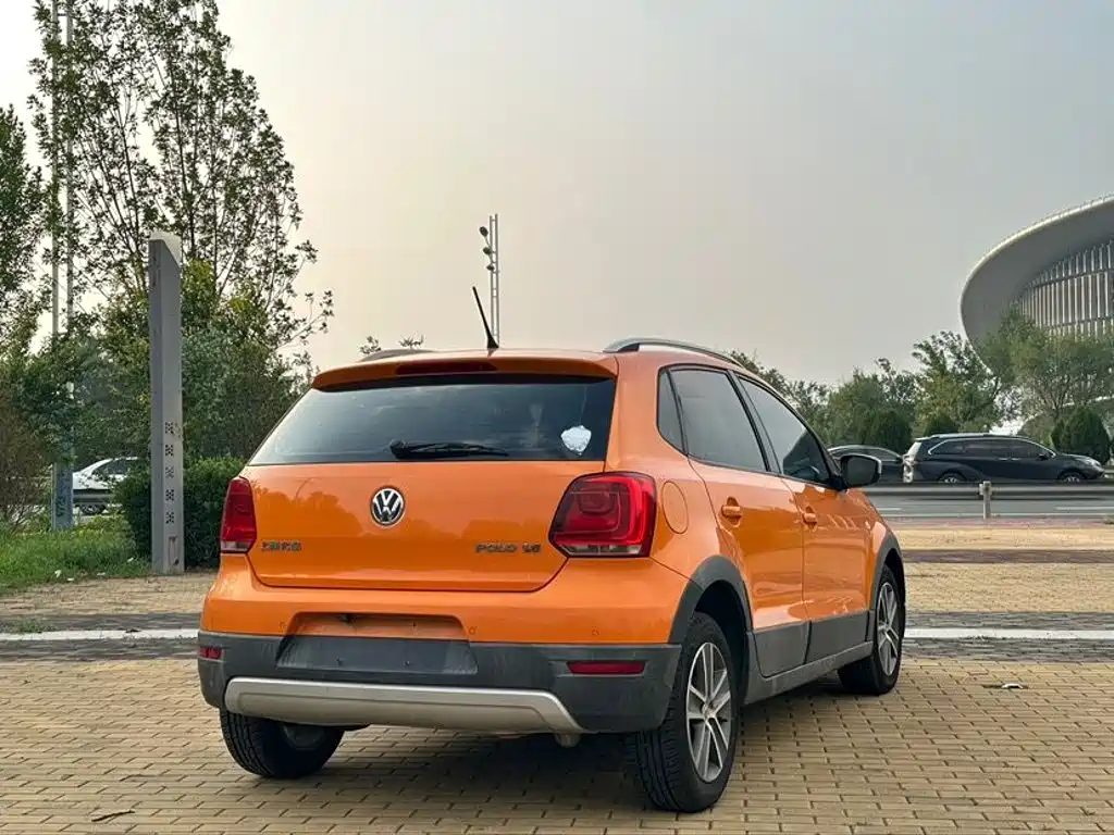 Photo 4 - Volkswagen Polo