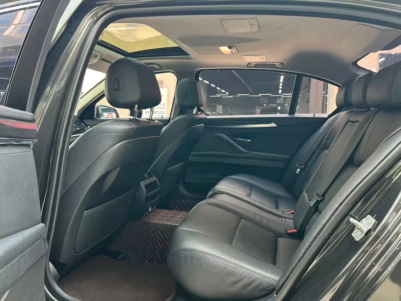 BMW 5 Series 2013 520Li Elegance фото 9