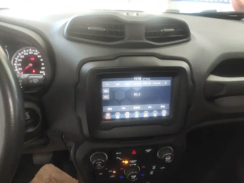 Jeep Renegade 2019 2018 Connected Large Screen Edition 180T Automatic Power